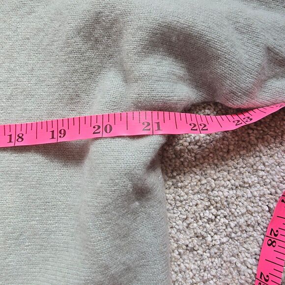 Tahari pistachio green 100% 2-ply Cashmere sweater XL - Picture 8 of 9